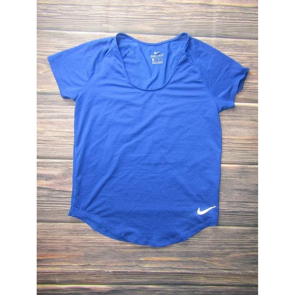 Nike Womens Size XS Blue‎ Round Neck Short Sleeve Tee T Shirt Athletic Gym